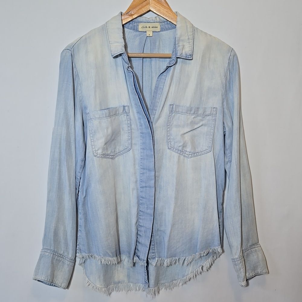 Cloth & Stone Chambray Top Button Down Shirt Sz S Cowgirl Country Western Fringe